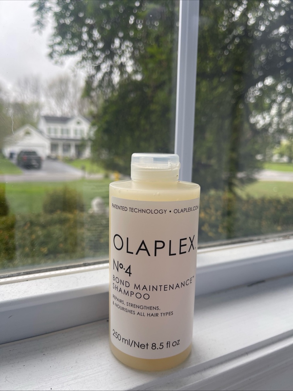 OLAPLEX No.4 Bond Maintenance Shampoo